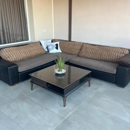 Evksinograd דירה וארנה